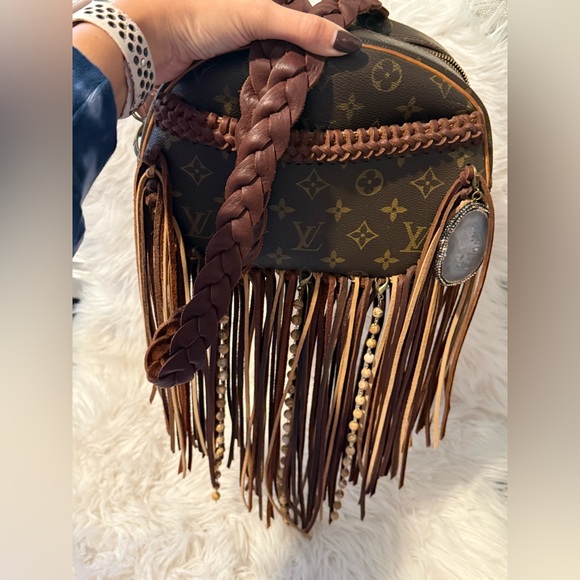 LV Vintage Boho Crossbody Bag - Picture 3 of 15